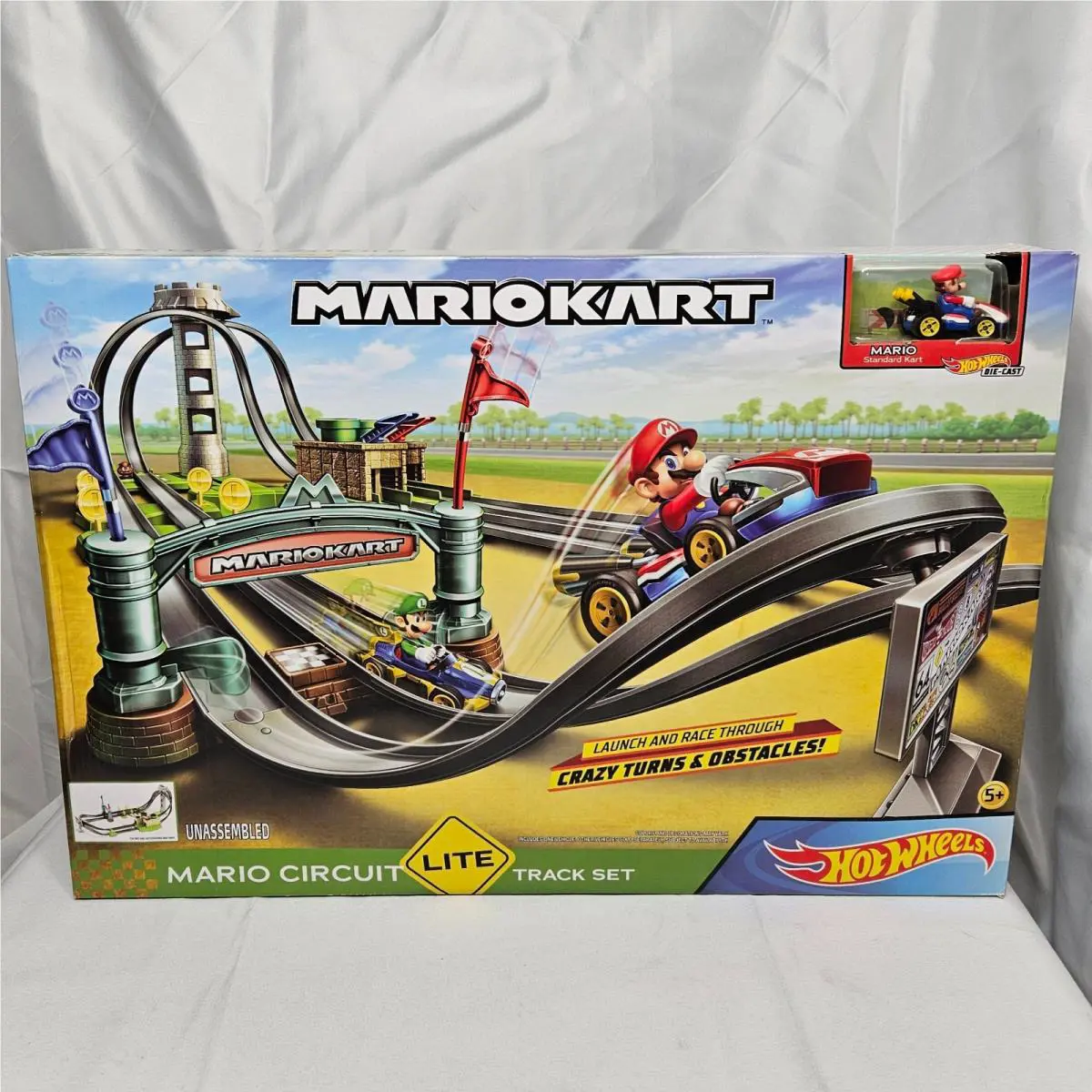 Hot Wheels Mario Kart Circuit Lite Track Set