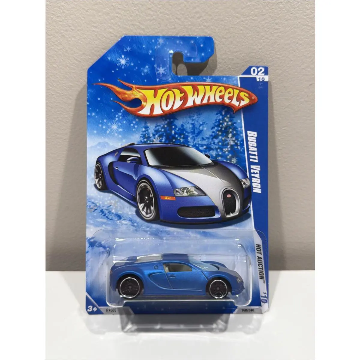 Hot Wheels Hot Auction Bugatti Veyron Satin Blue Snowflake Card C5