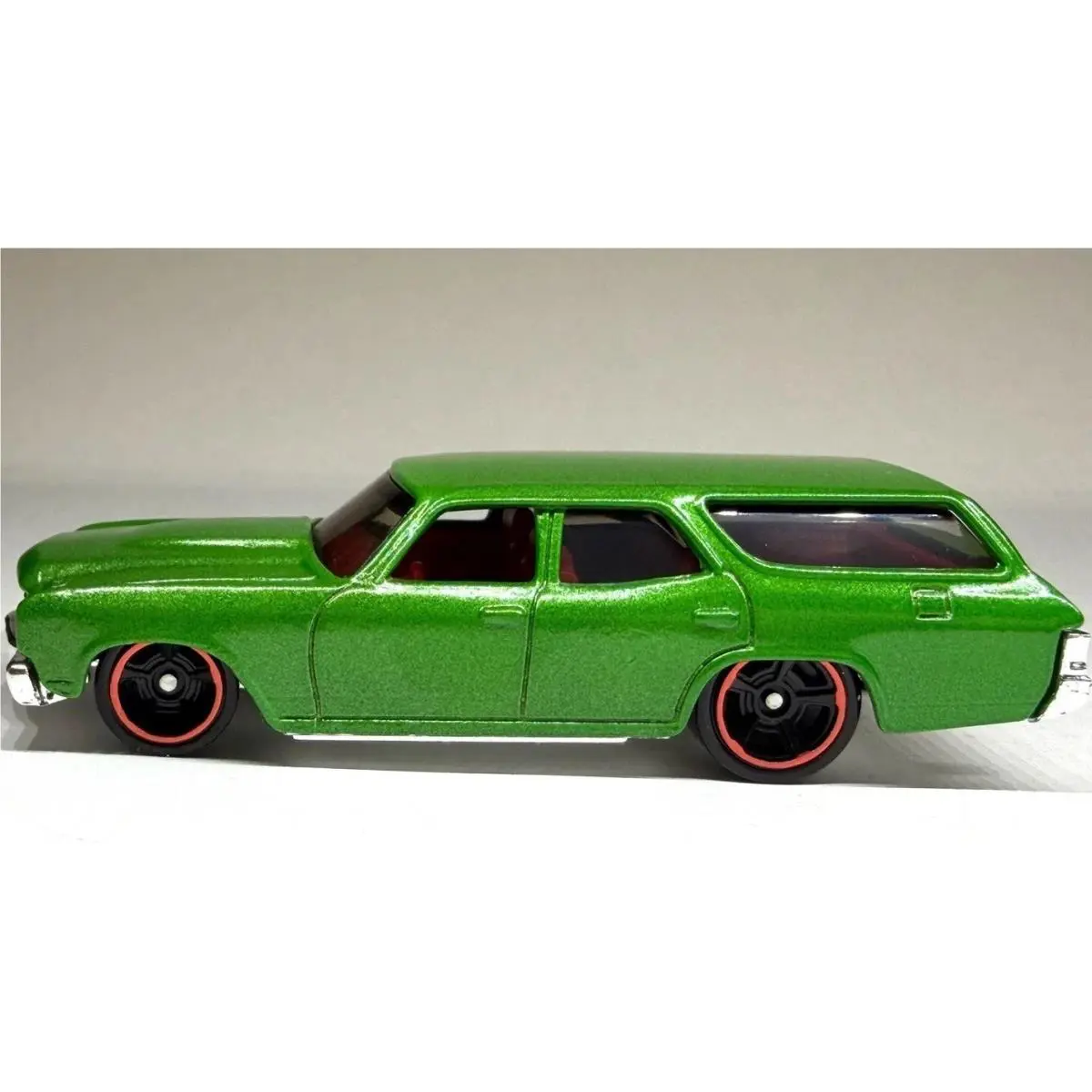 Hot Wheels Custom Made Metallic Lime Green Redline `76 Chevelle SS Wagon