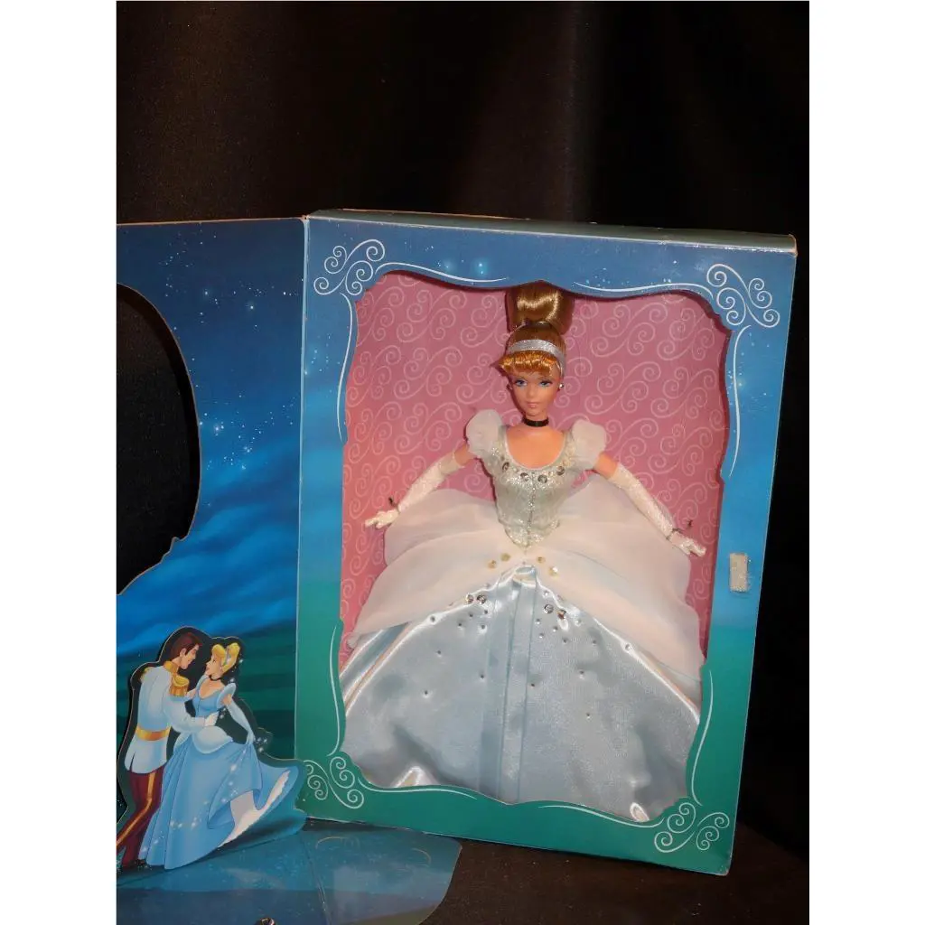 1998 Barbie Disney Signature Cinderella 4th in Signature Series LE 19660 Nrfb
