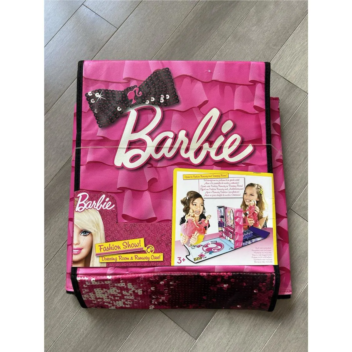 Mattel 2012 Fashion Show Dressing Room and Runway Barbie Doll Case