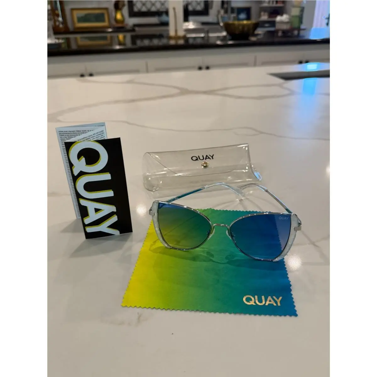 Quay Australia Cat-eye Glow Up 1212 Sunglasses in Blue and Purple Lens Cat.2 - Multicolor, Frame: Blue, Lens: Blue