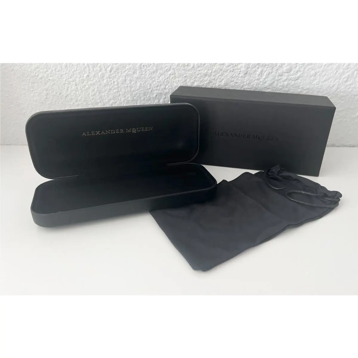 Alexander Mcqueen Black Eyeglasses Sunglasses Hard Case W/cloth