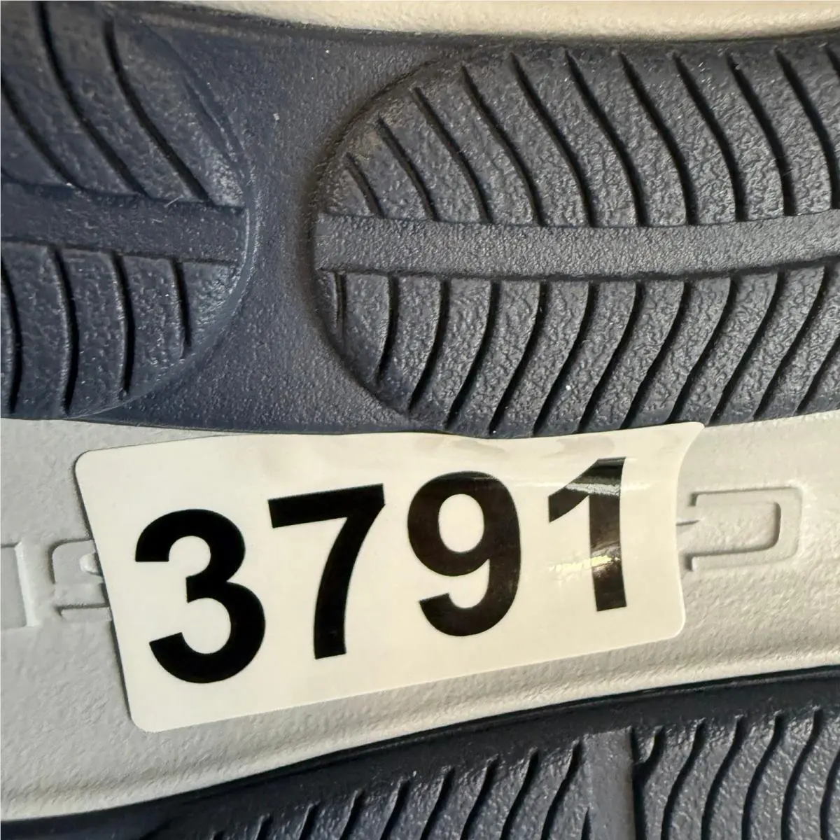 Under Armour shoes - Under Armour Charged Surge 4 - Gray 6