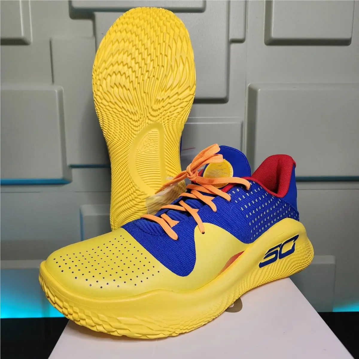 Under Armour Curry 4 Low Flotro Mens 11.5 Blue Yellow Basketball Shoes