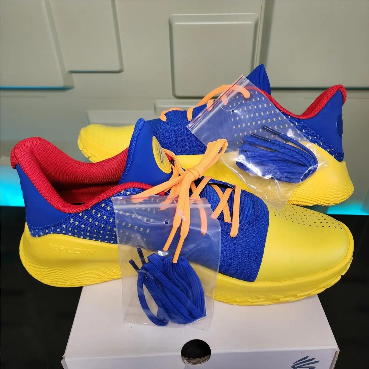 Under Armour shoes - Curry 4 Low Flotro - Curry Low Flotro - Multicolor 6