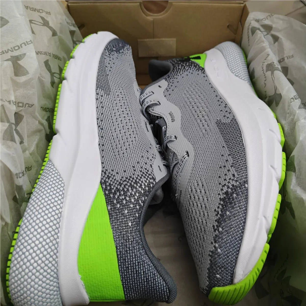 Under Armour shoes - Under Armour HOVR Turbulence - HOVR Turbulence - 3926520-011 - Gray 7