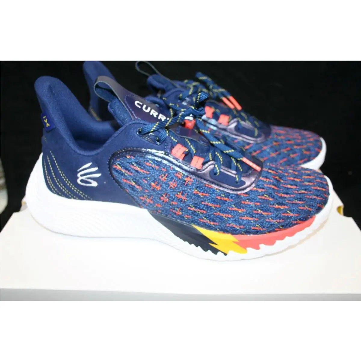 Under Armour shoes - Curry 9 Flow 