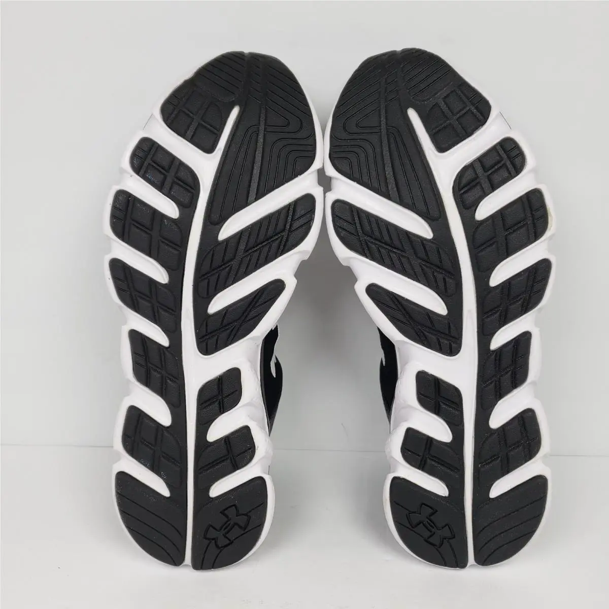 Under Armour shoes - Under Armour Assert - Assert - Black 6