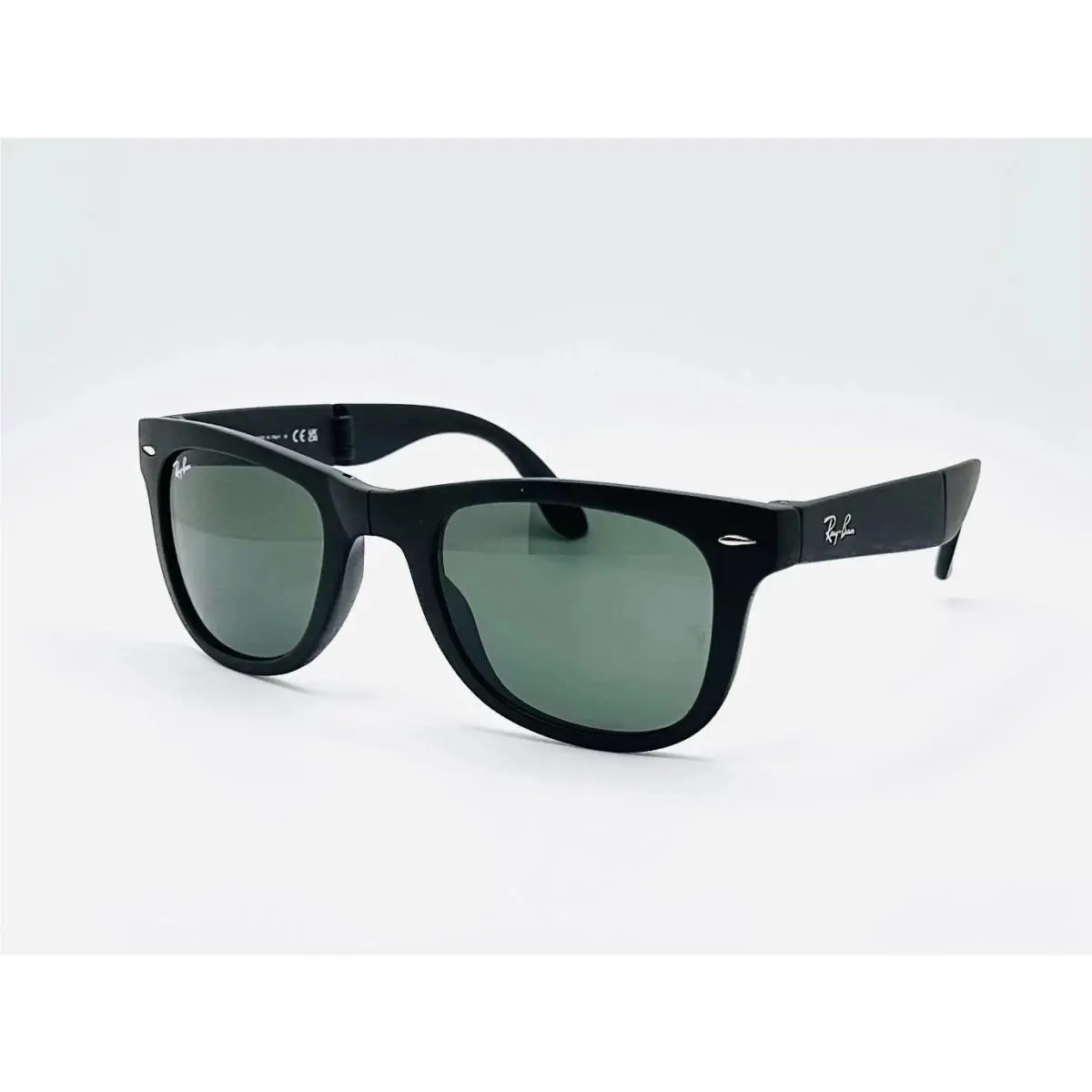 Ray-ban Wayfarer Folding RB4105 50mm Sunglasses Matte Black Frame / Green Lens
