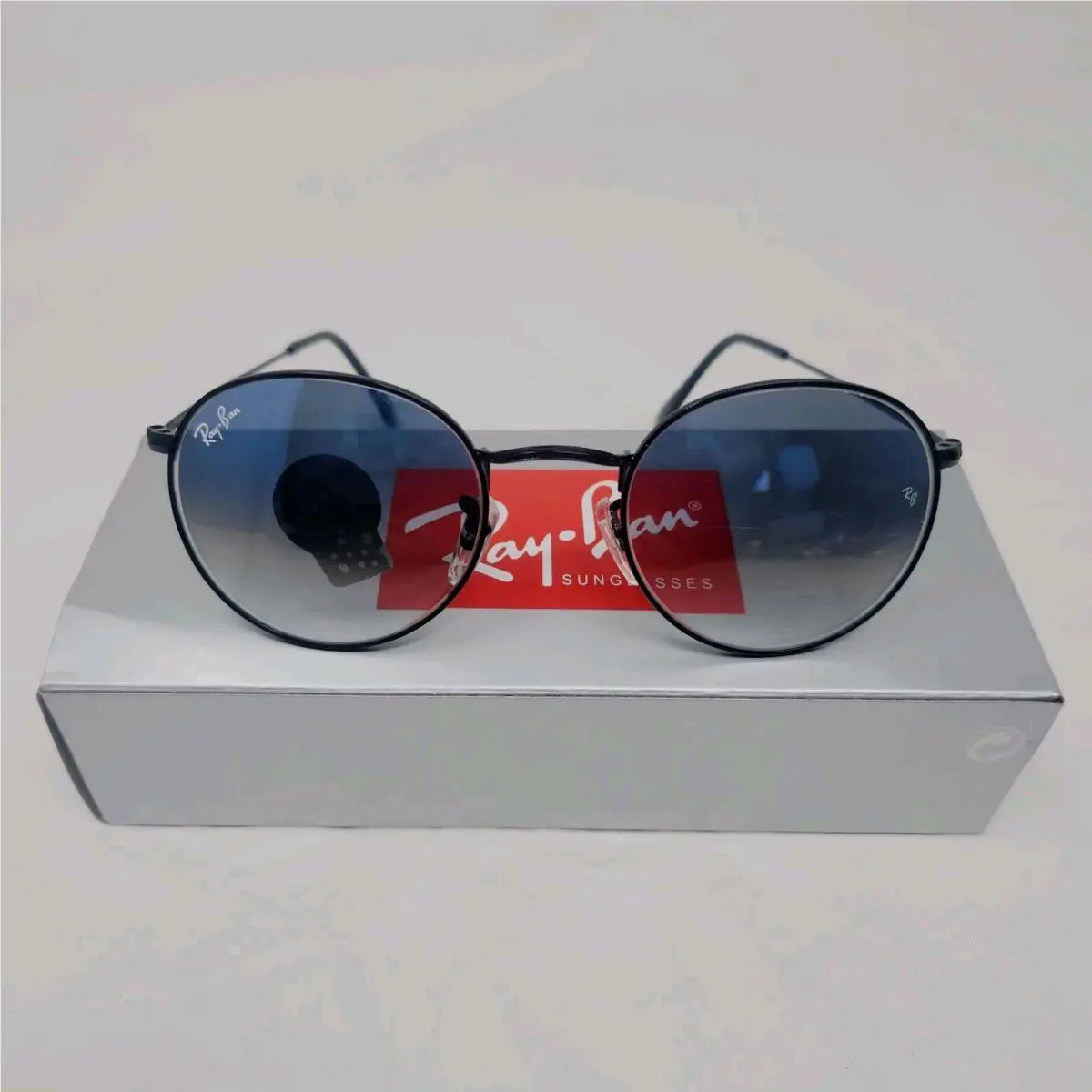 Ray-ban Round Gradient Blue Lenses Sunglasses Metal Black Frame RB3447