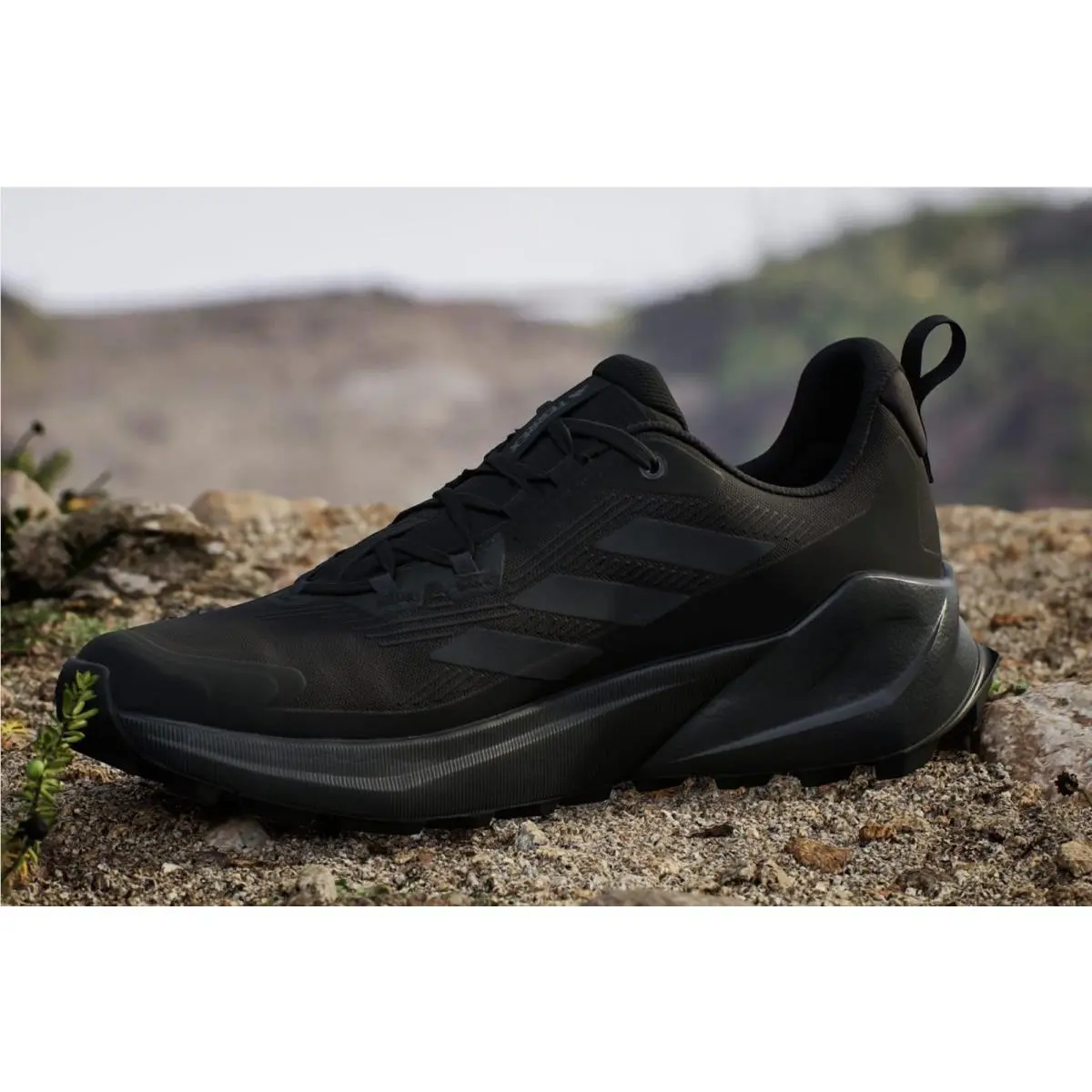 Adidas shoes - Cblack/Carbon/Grefou 7