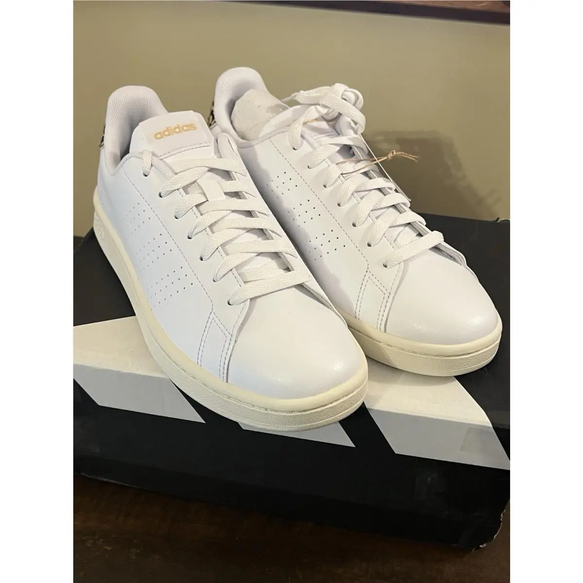 Adidas Advantage Womens Size 7.5 Cloud White Leopard Print Heel GW4850