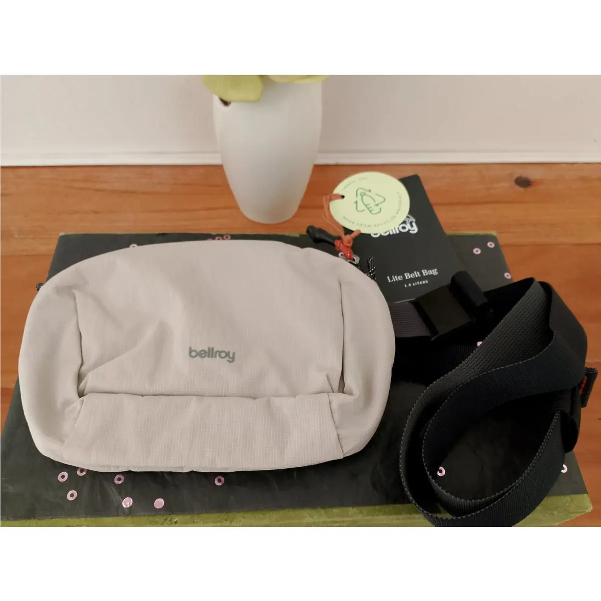 Bellroy Lite Belt Bag Versatile Crossbody Bag Fanny Pack 1.8 Liters - Ash