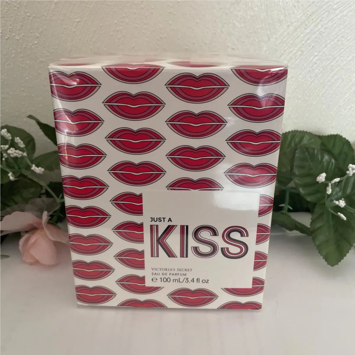 Victoria`s Secret Just A Kiss Perfume Eau de Parfum 3.4 fl oz Women’s Spray