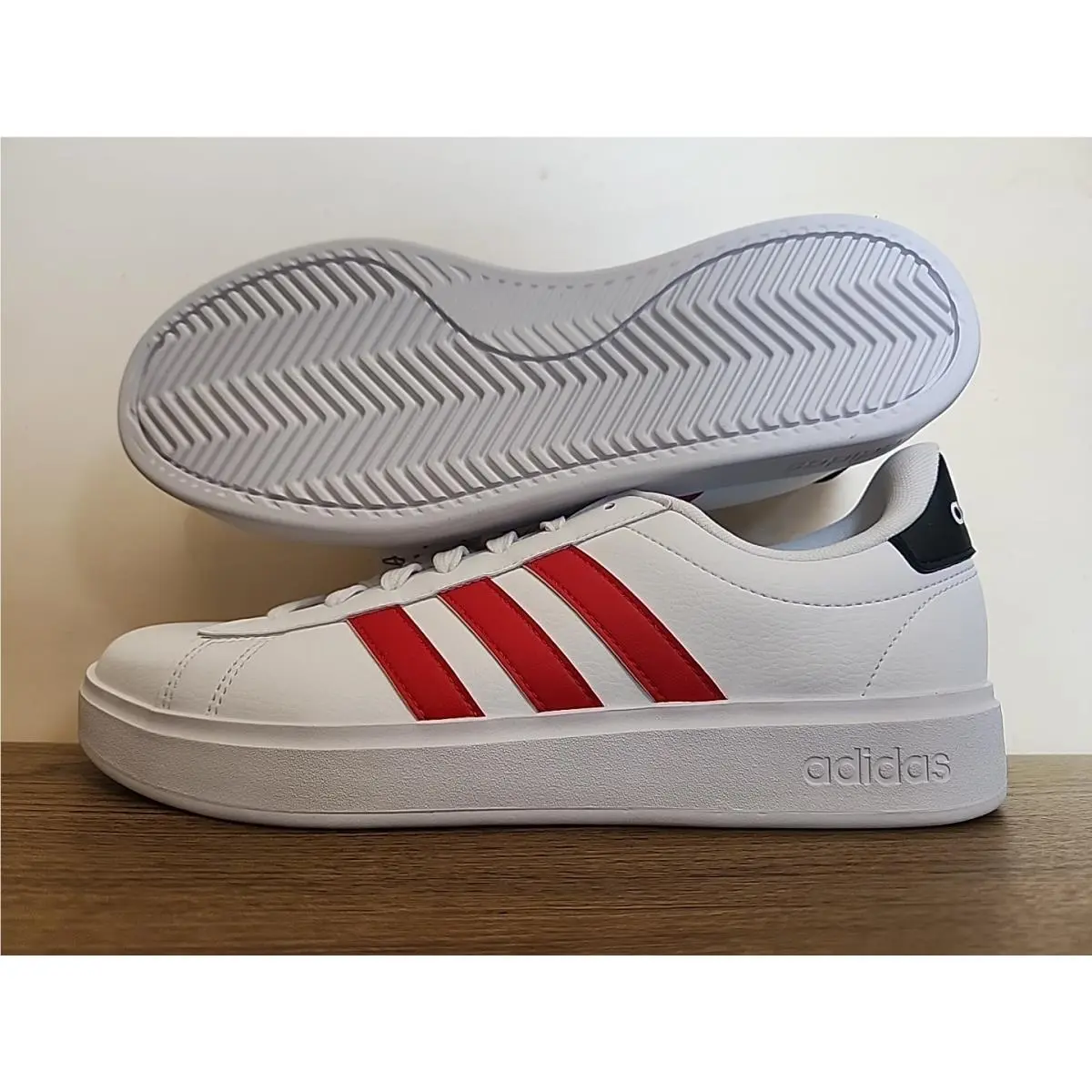 Adidas Grand Court 2.0 White/red Men`s Size 8 Tennis Walking Shoe Sportswear