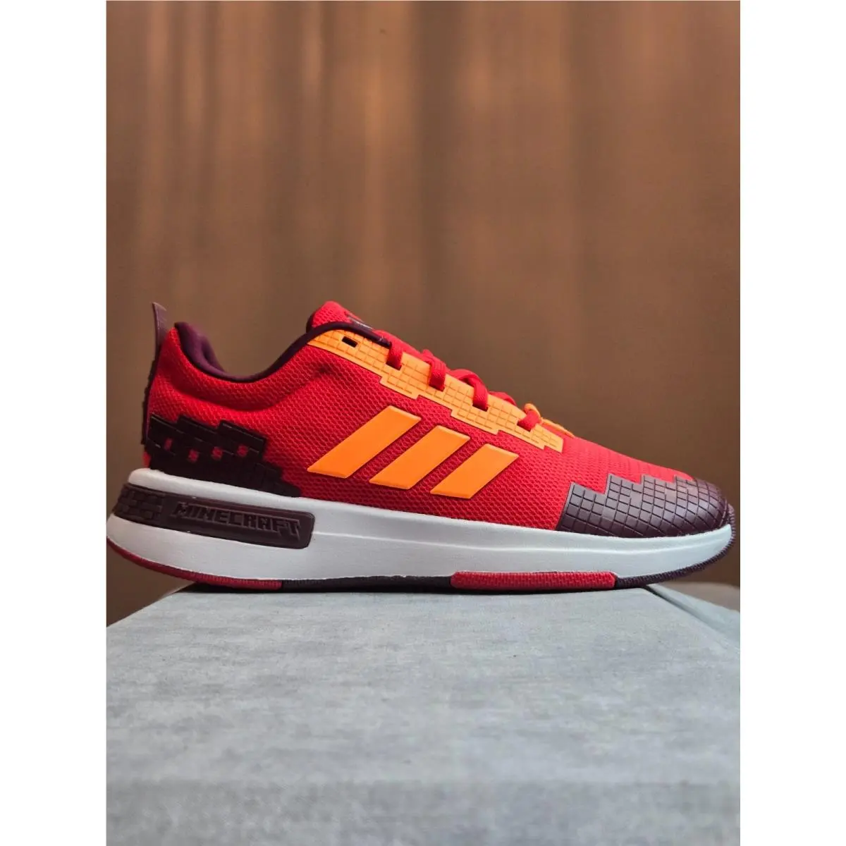 Adidas x Minecraft Pro J Collab Size 6.5Y 7.5W JR1968 Red Black Orange White