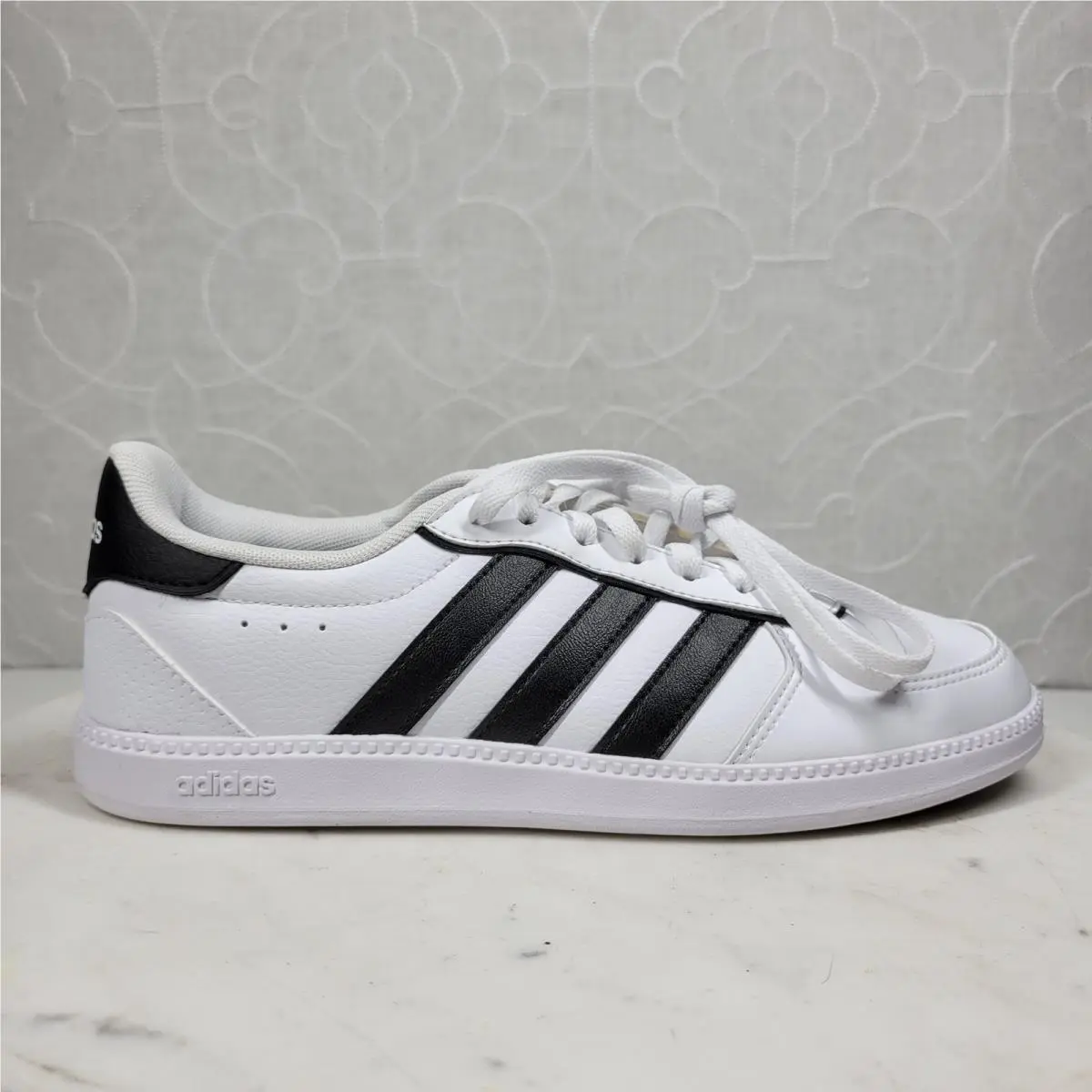 Adidas Breaknet Sleek Sneakers Womens 7 White Black 3 Stripes Athletic Shoes