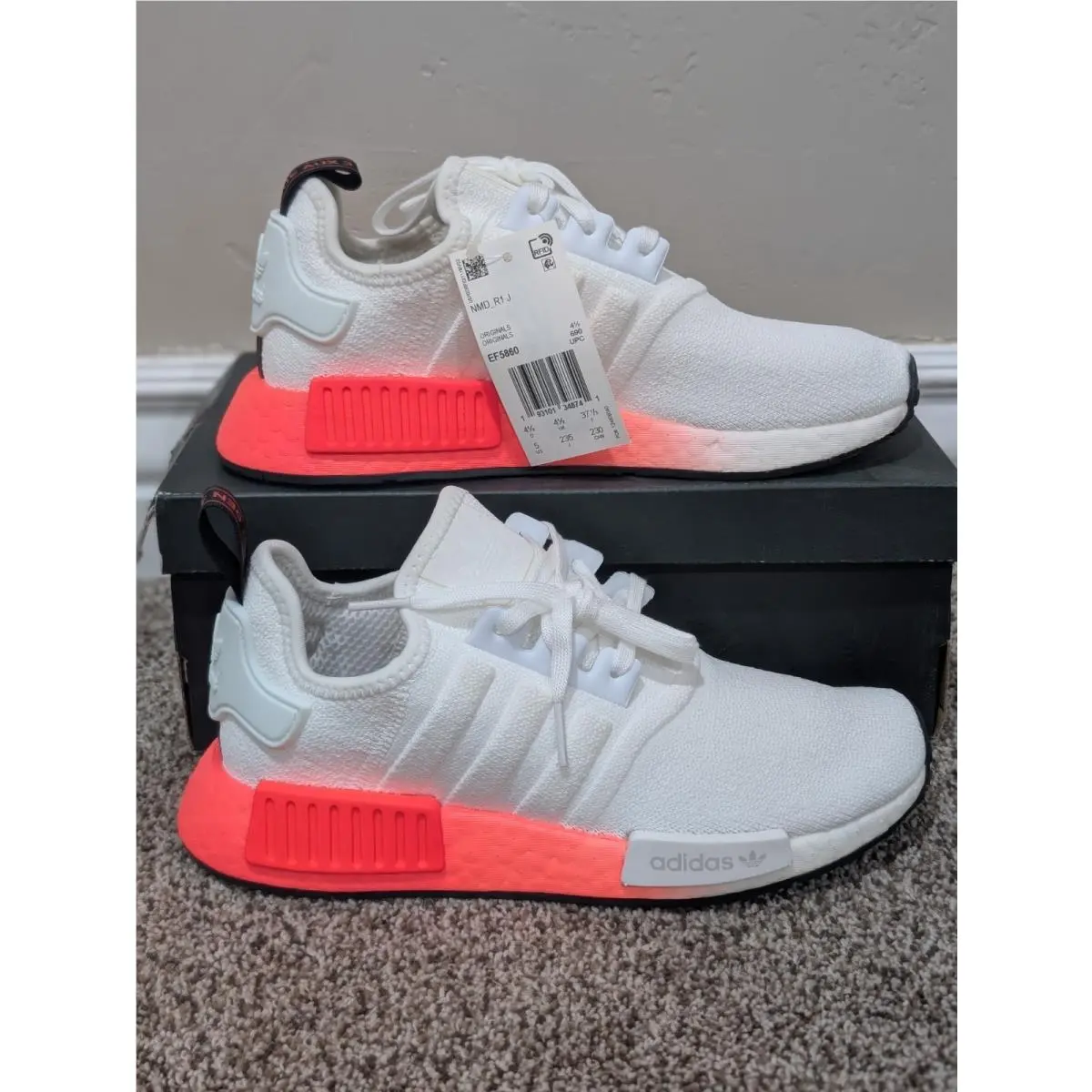 Size 5 Youth Unisex Adidas NMD_R1 J White/red Lace Up Athletic Shoes EF5860