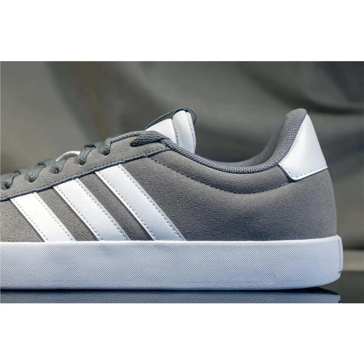 Adidas VL Court 3.0 Sneakers For Men US Size 8