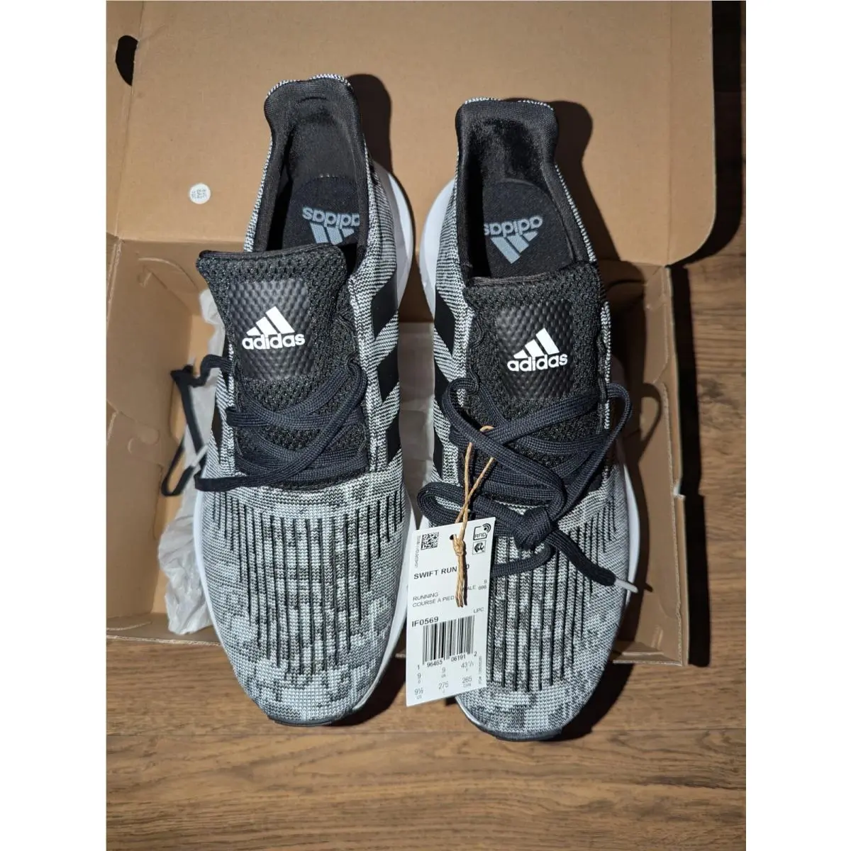 Adidas shoes - adidas Swift Run - Swift Run - Black/White 1