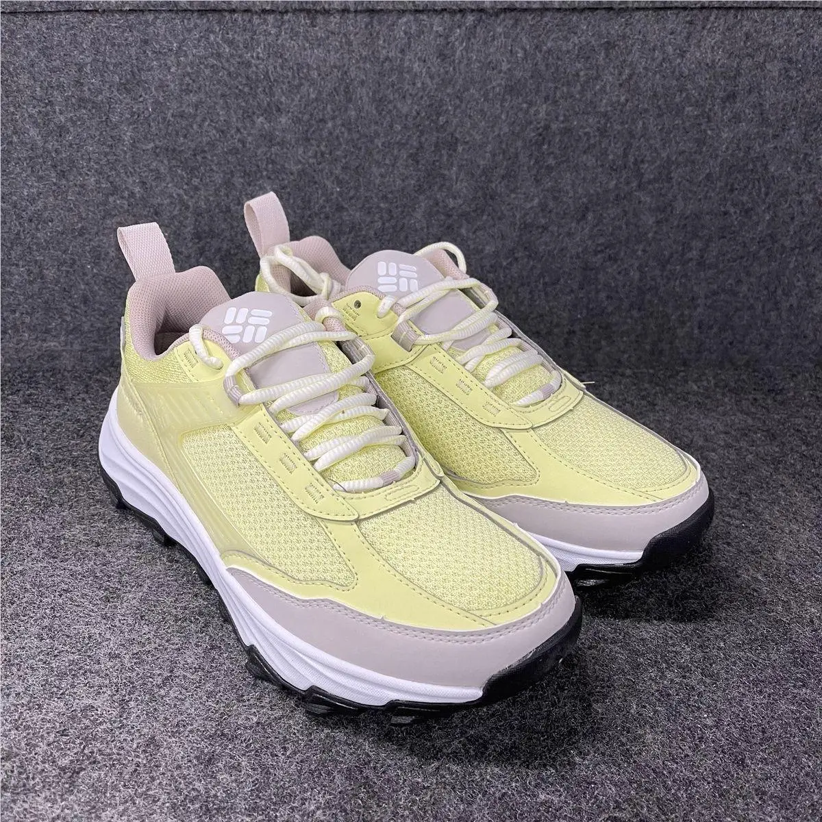 Columbia Trail Grotto FS Outdry Running Shoes Women`s Size 8