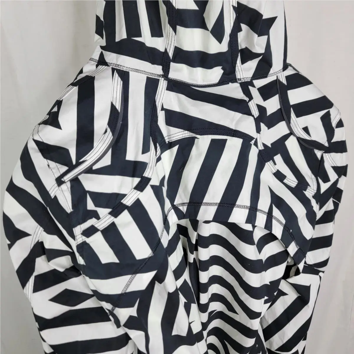 Lululemon clothing - Black 8