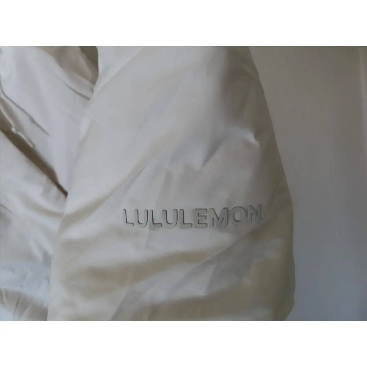 Lululemon clothing - Ivory 1