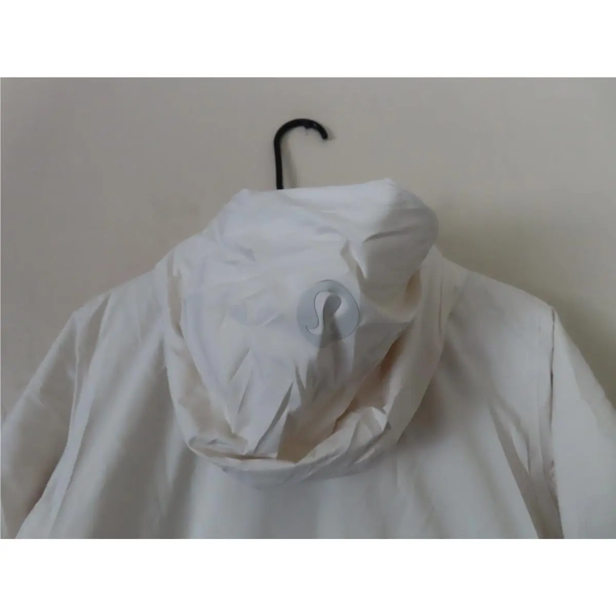 Lululemon clothing - Ivory 2