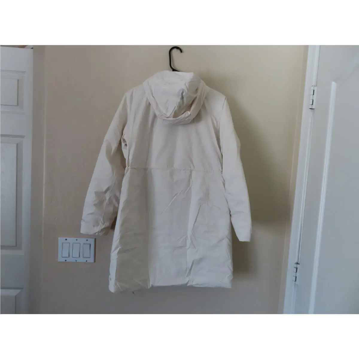Lululemon clothing - Ivory 3