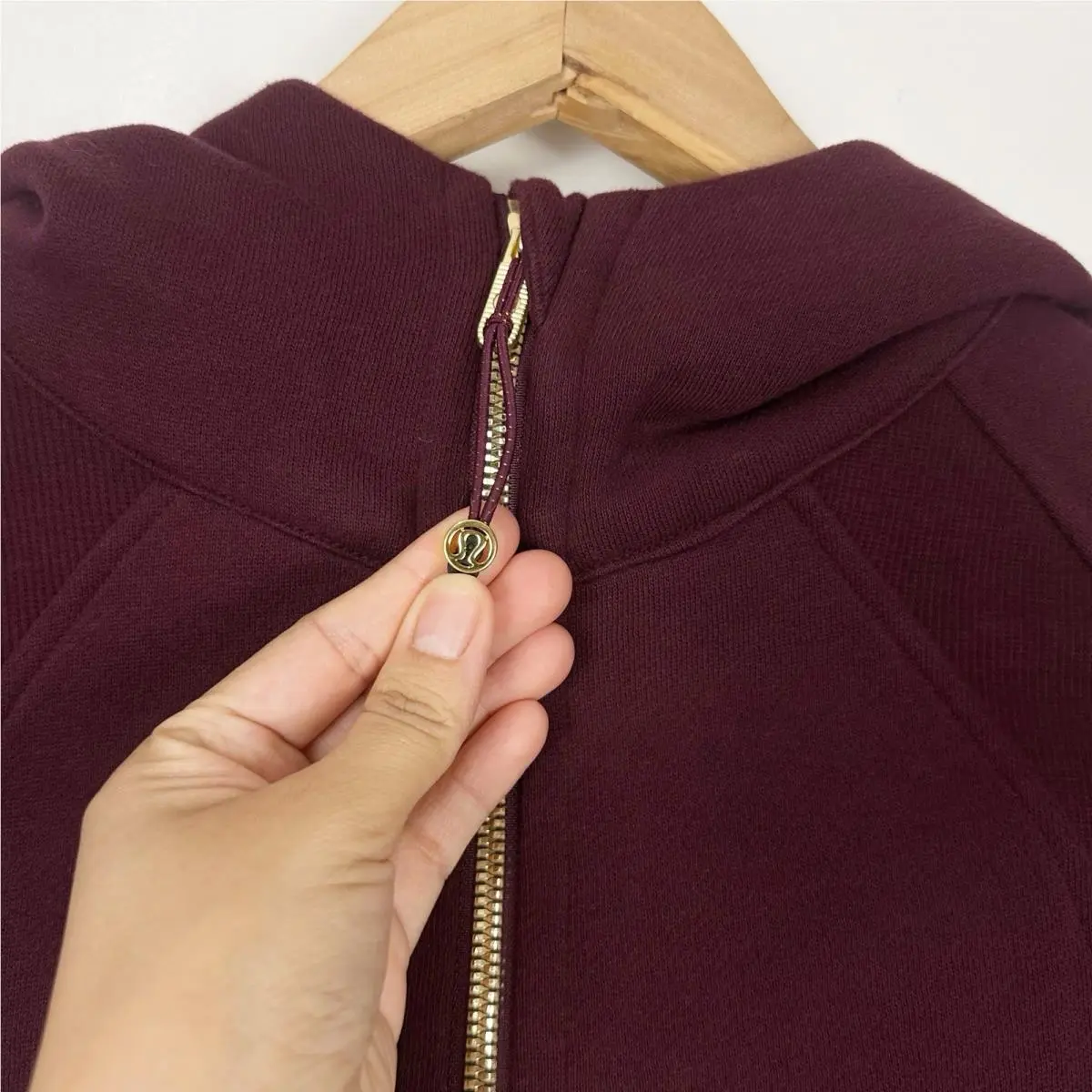 Lululemon clothing - Garnet/Gold 2