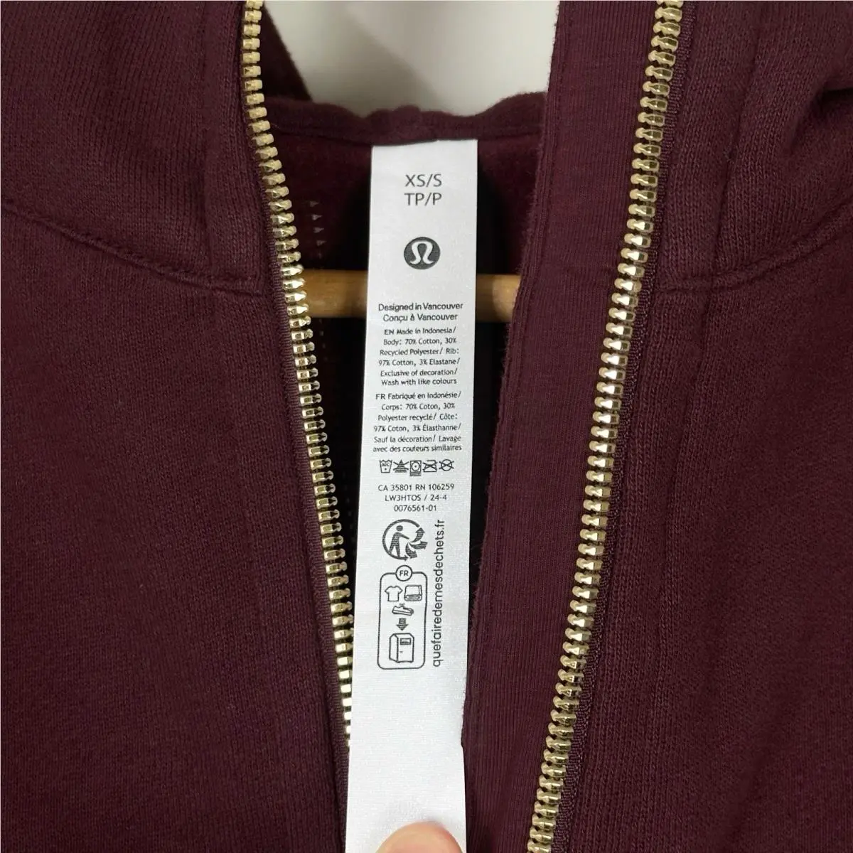 Lululemon clothing - Garnet/Gold 6