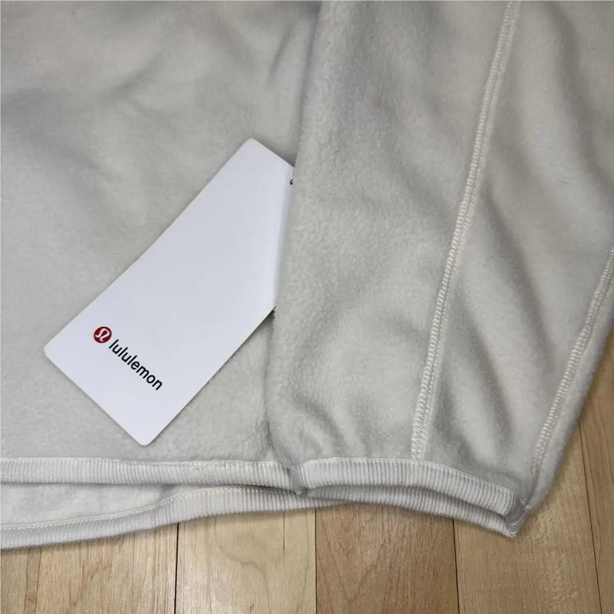 Lululemon clothing - Ivory 4