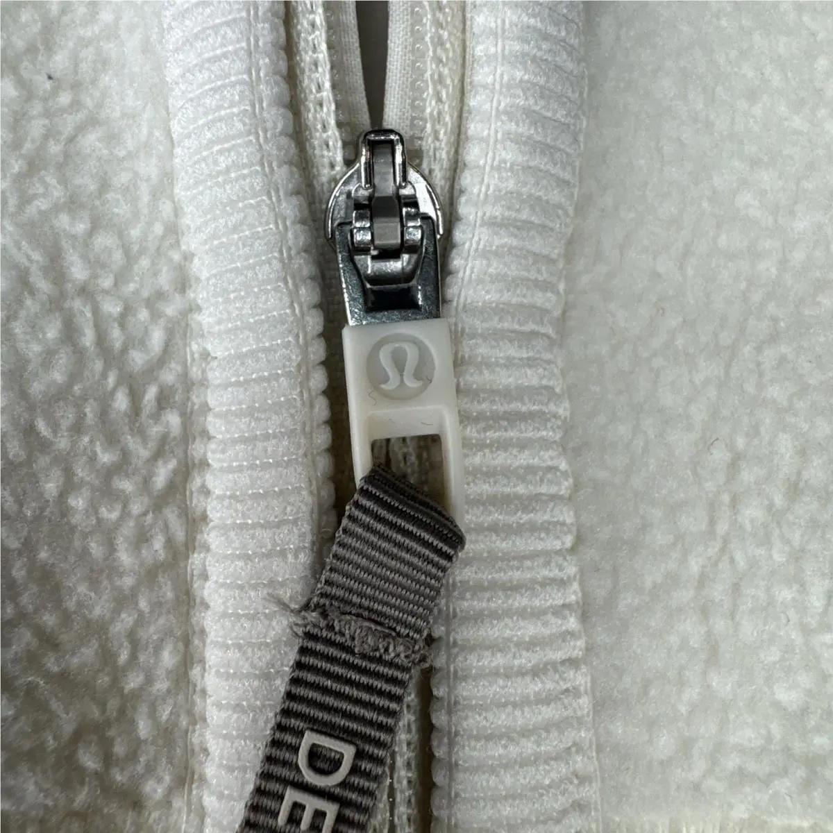 Lululemon clothing - Ivory 6