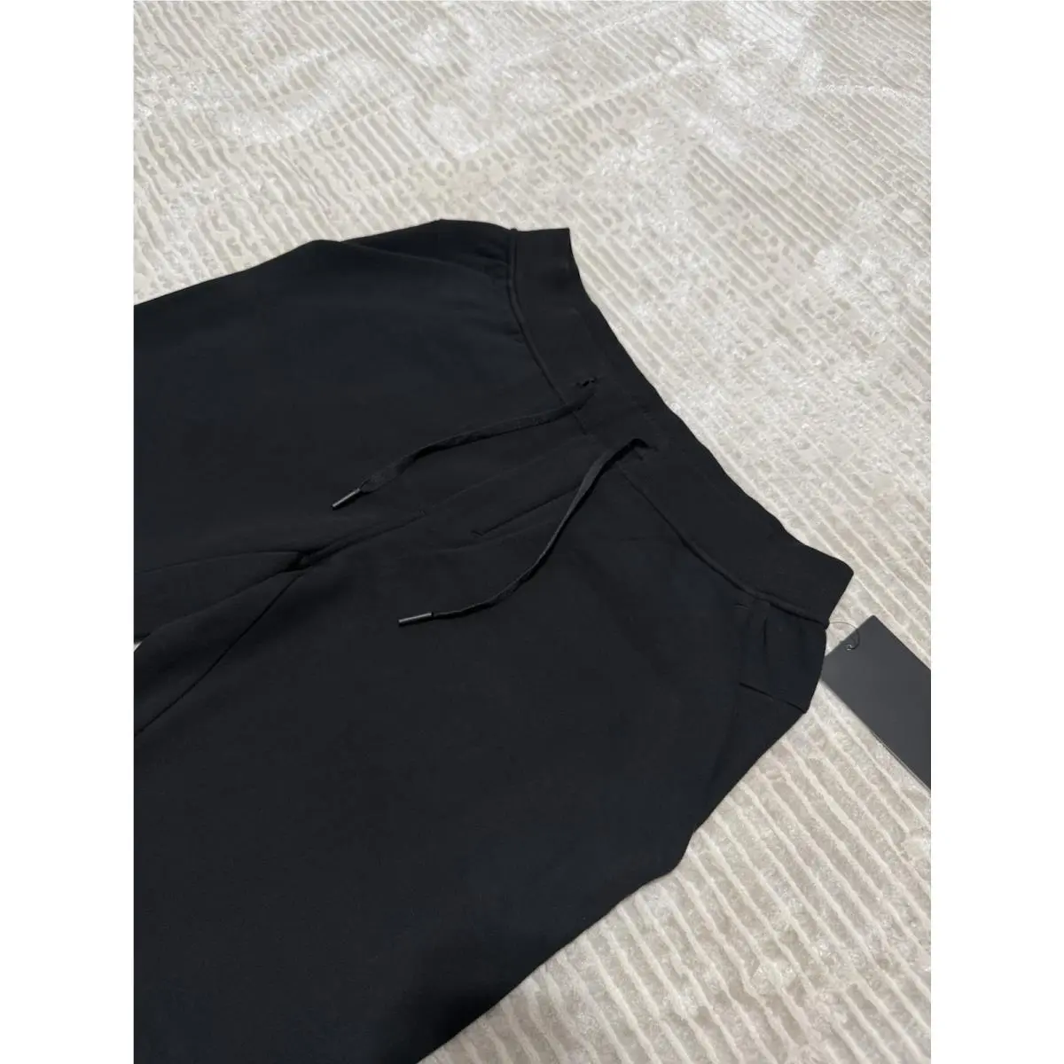 Lululemon clothing - Lululemon ABC - ABC - Black 1