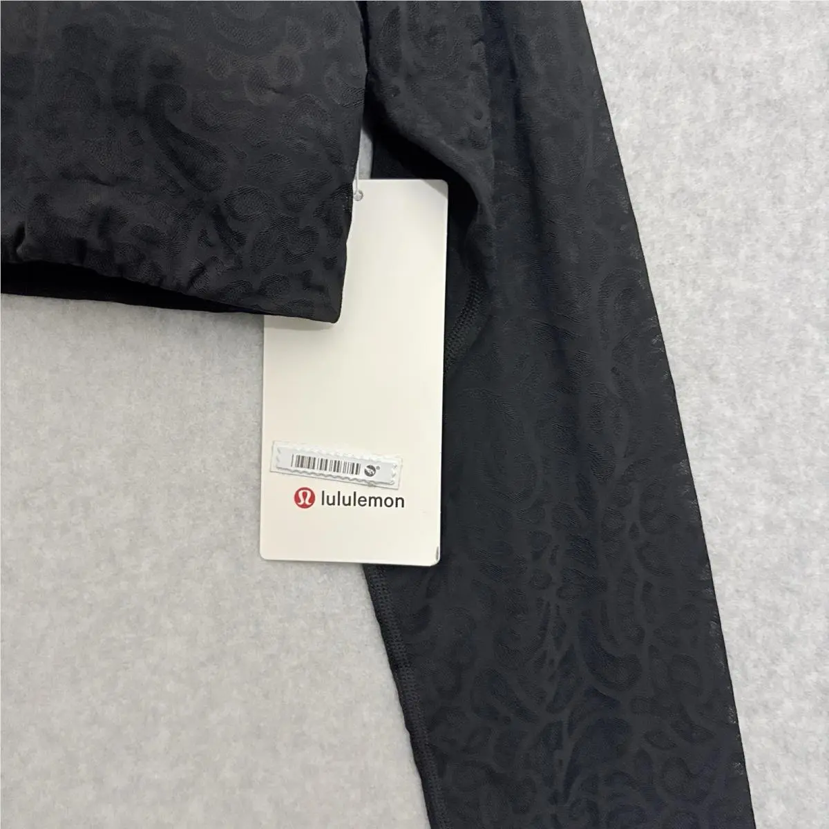 Lululemon clothing - Black 4