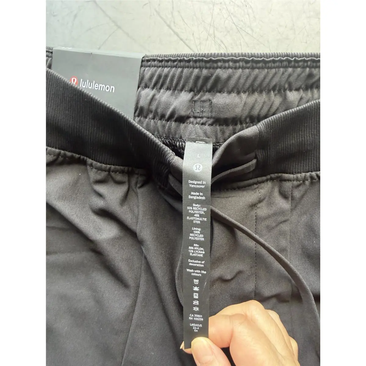 Lululemon clothing - Black 5