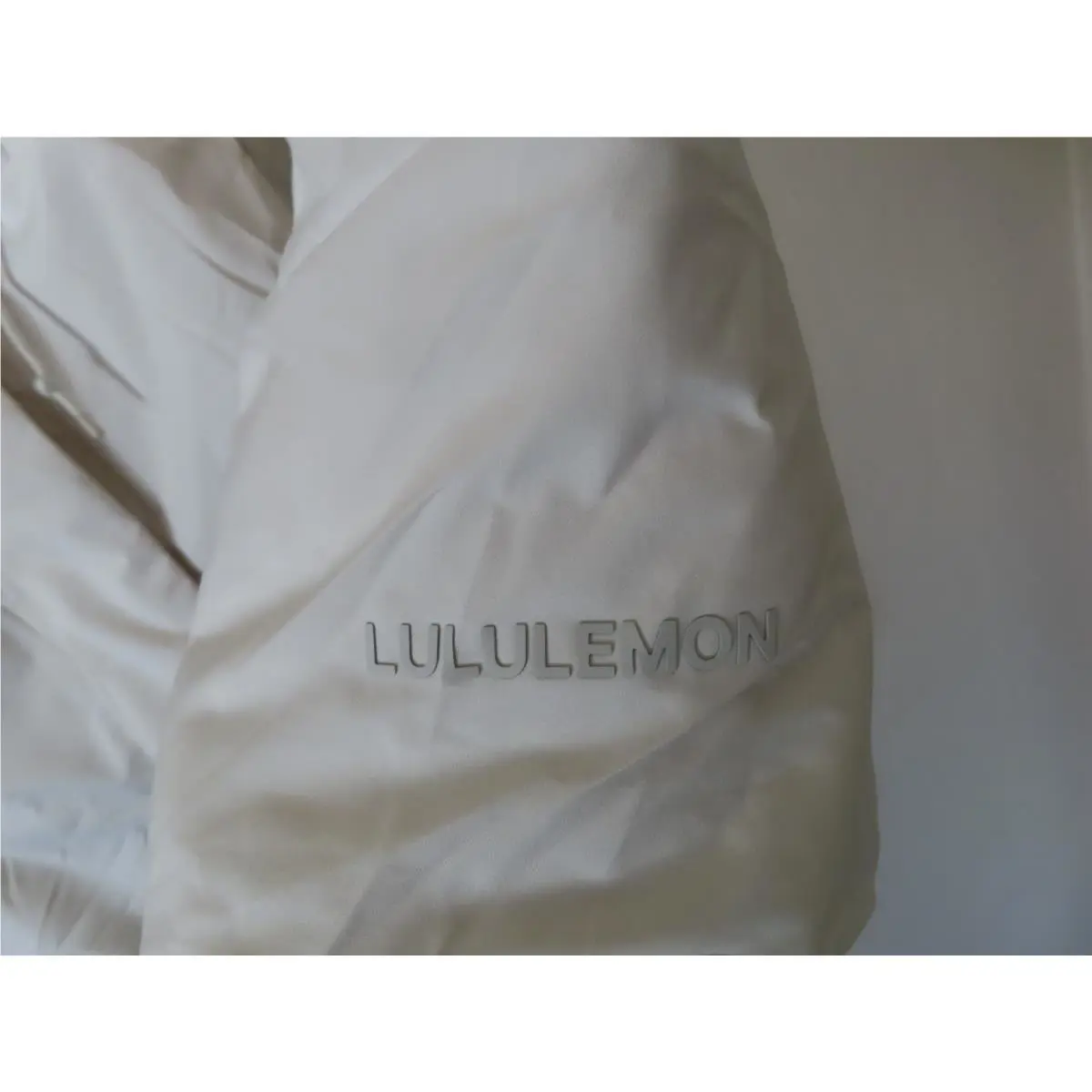 Lululemon clothing - Ivory 1