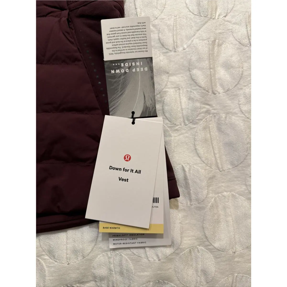 Lululemon clothing - Cassis 1
