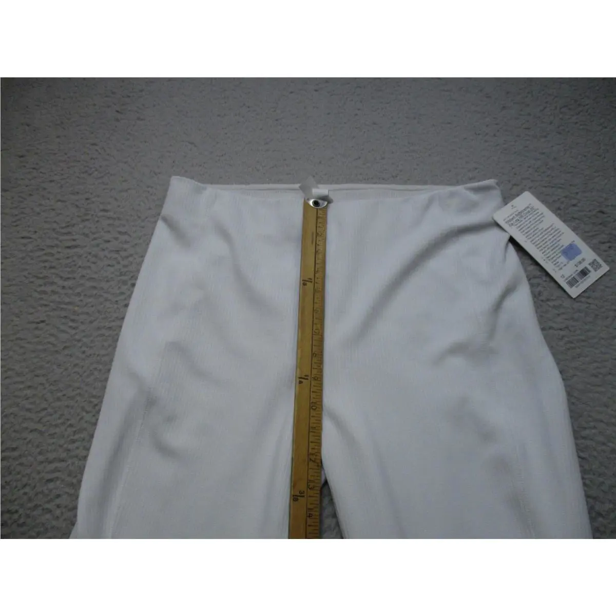 Lululemon clothing - White 3