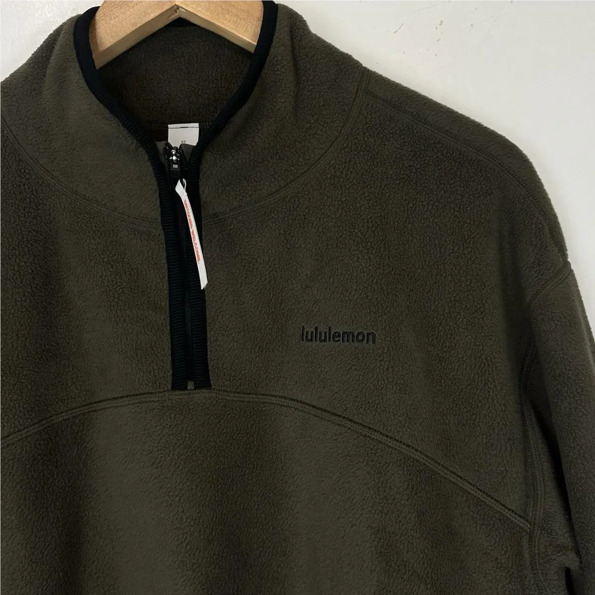 Lululemon clothing - Olive brown 1