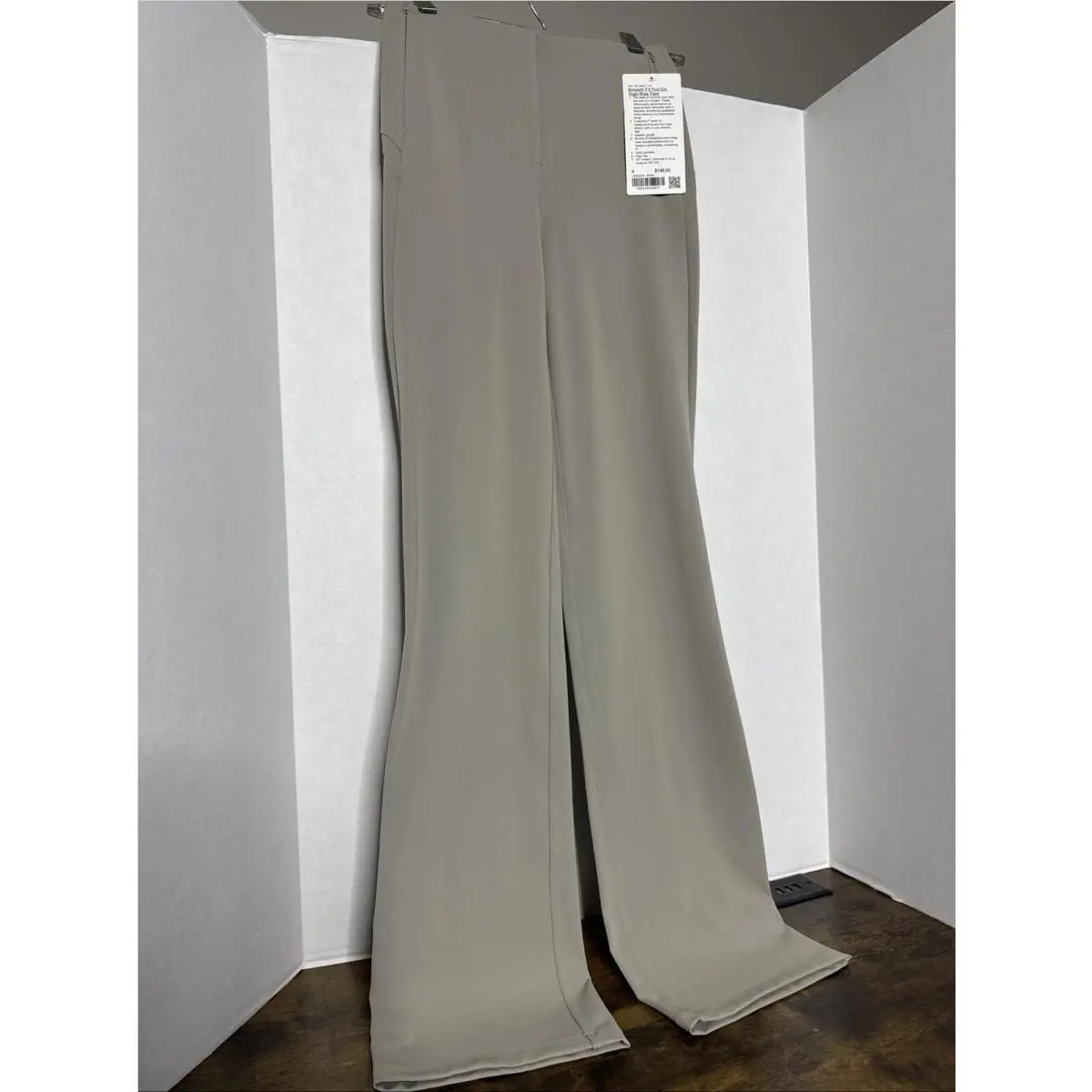 Lululemon clothing - Riverstone 0