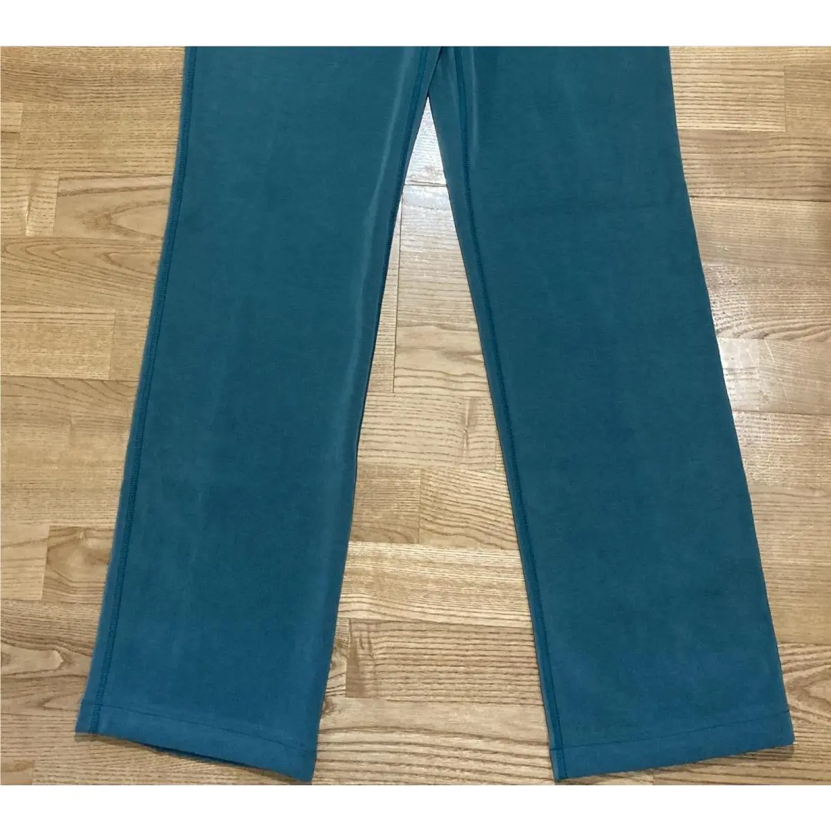 Lululemon clothing - Teal 1