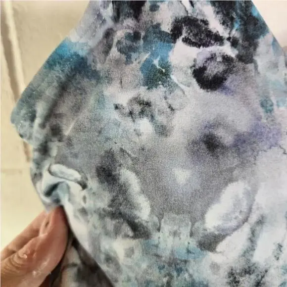 Lululemon clothing - blue white multicolor 9