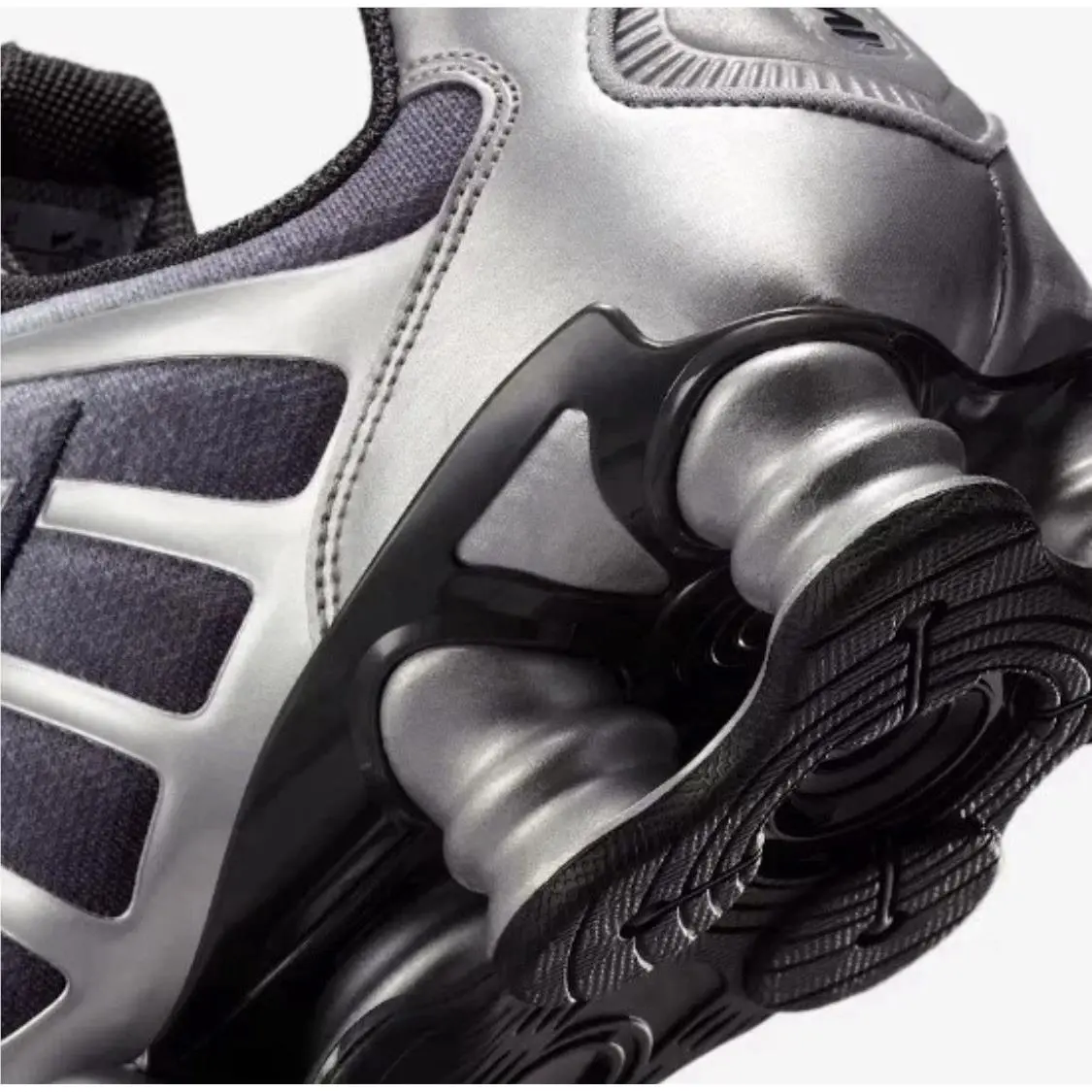 Nike shoes - Nike Shox - Shox - IH4466-095 - White 4