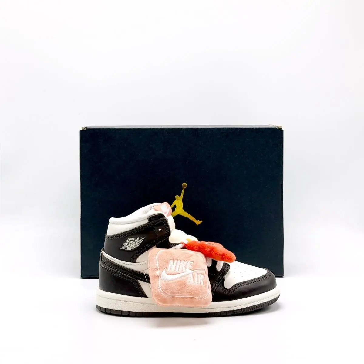 Nike shoes - Air Jordan 1 - Air - Brown 4