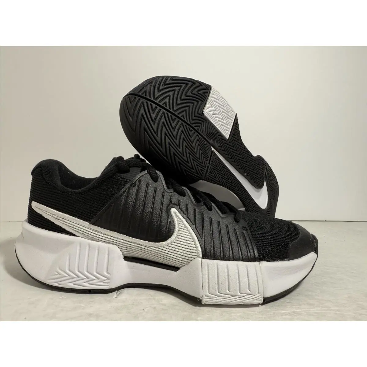 Nike Zoom GP Challenge Pro HC Women Size 5.5-6 US Black Tennis Shoes FB3146-001