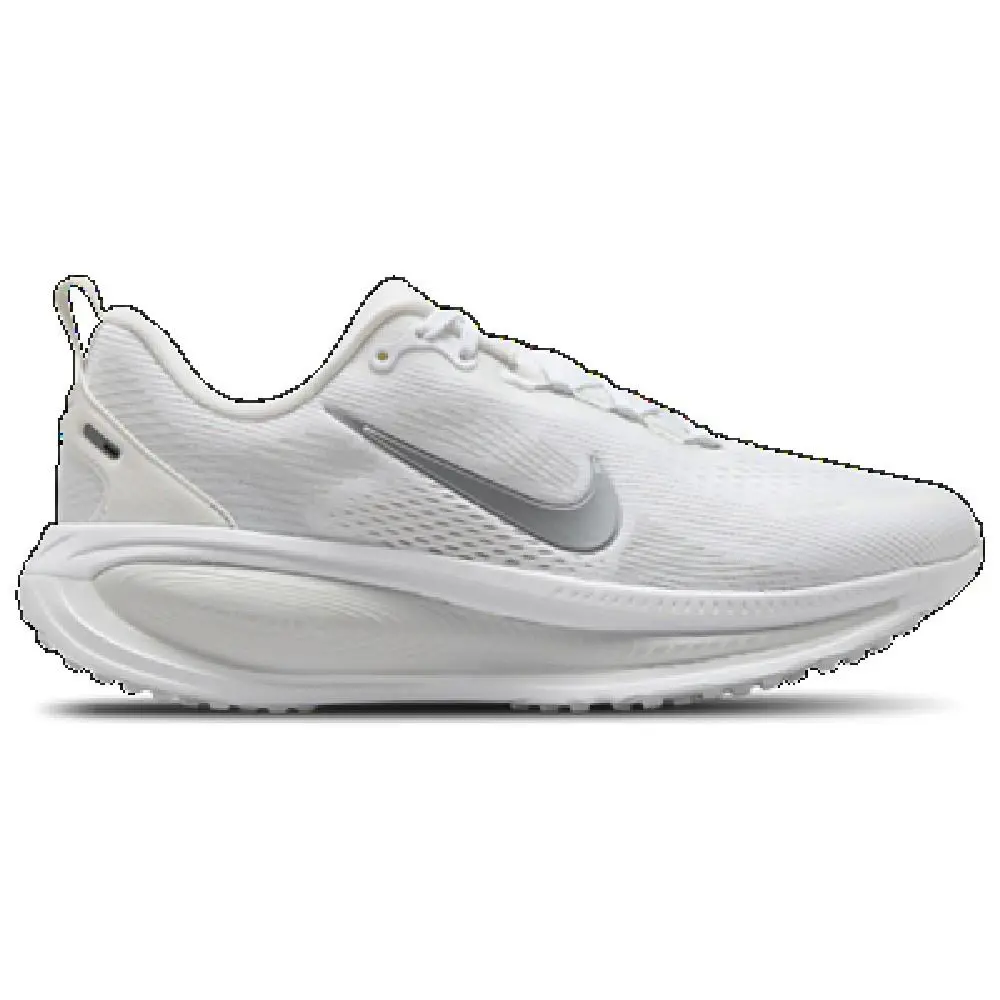 Women`s Nike Vomero 18 White/metallic Silver HM6804 104