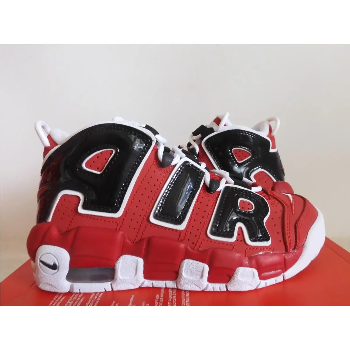 Nike shoes - Nike Air More Uptempo GS - Red 16
