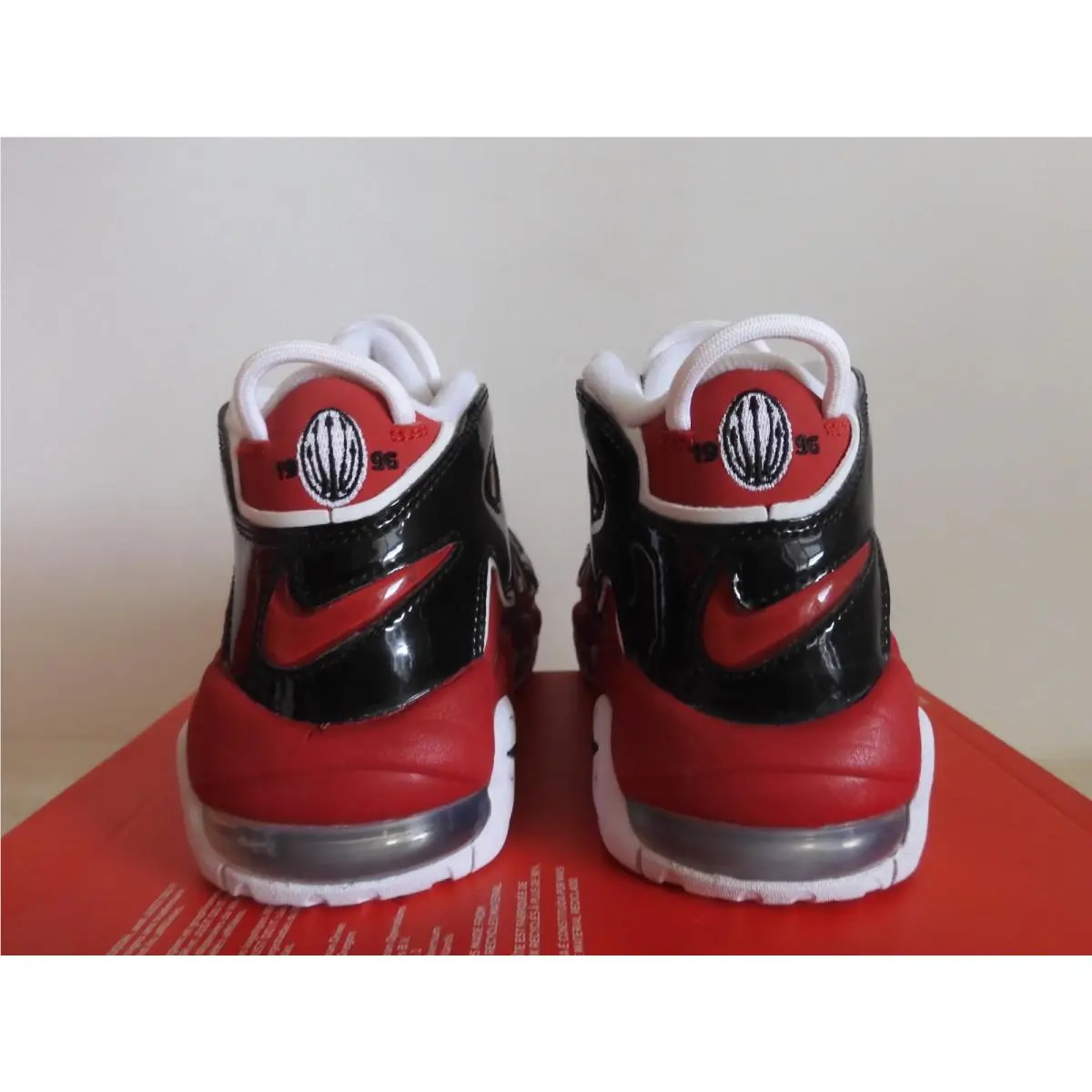 Nike shoes - Nike Air More Uptempo GS - Red 19